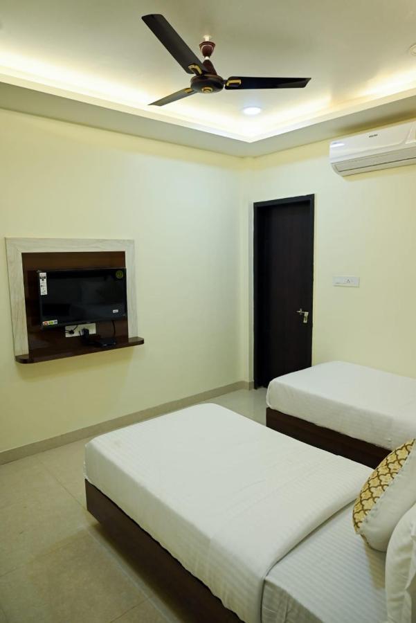 Hotel Golden Bliss 博帕尔 外观 照片