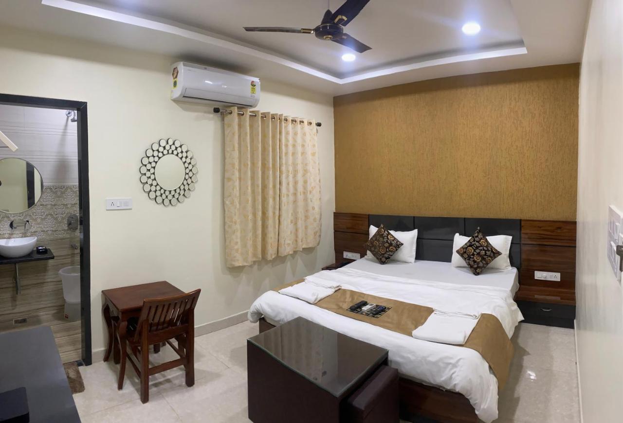 Hotel Golden Bliss 博帕尔 外观 照片