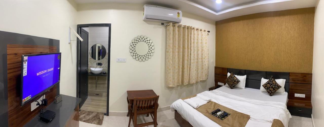 Hotel Golden Bliss 博帕尔 外观 照片